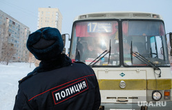 Профилактическое мероприятие «Автобус» Дорожные полицейские проверяют соответствие технического состояния. Курган, пазик, полиция, автобус, паз, маршрутка, маршрутное такси, проверка документов