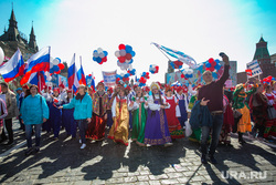 Первомайская демонстрация на Красной площади. Москва, 1 мая, первомай, праздник труда, первомайская демонстрация