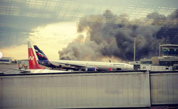 Самолет загорелся при экстренной посадке