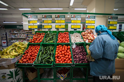 Цены и прилавки в "Перекрестке". Екатеринбург, овощи, покупатель, продуктовый магазин, прилавок