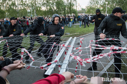 Второй день протестов против строительства храма Св. Екатерины в сквере около драмтеатра. Екатеринбург, храм на драме, сквер на драме