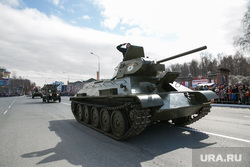 День победы. Ханты-Мансийск, т-34, парад победы