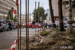 Благоустройство сквера у здания Оперного театра. Екатеринбург, арматура, раскопки, благоустройство улиц