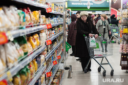 Открытие супермаркета «Перекресток». Екатеринбург, покупатель, продуктовый магазин, бакалея, тележка с продуктами, супермаркет