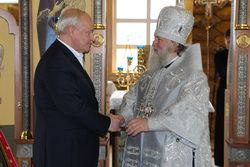 Митрополит Павел поблагодарил главу Нижневартовского района за заботу о духовной жизни