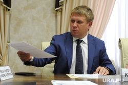 Смышляев Сергей подает документы в кандидаты на пост губернатора. Челябинск, портрет, необр