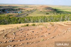 Аркаим. Архивные кадры 2010 года. Челябинская область, аркаим, спирали из камней