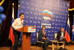 Иван Портнов (слева) участвует на выборах в первый раз
