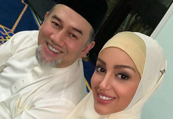 Бывший король Малайзии и Воеводина развелись в июле