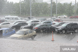 Паводок. Челябинская область, парковка, стоянка, наводнение, ливень, потоп, дождь