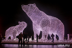 Световая инсталяция "Умка" у  Ростокинского акведука. Москва, умка, белый медведь, иллюминация