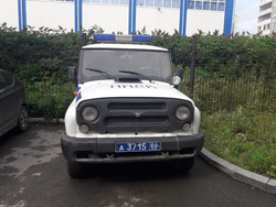 На Урале полицейских обвинили в изнасиловании женщины прямо в патрульной машине
