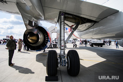 Презентация самолёта "Airbus A320neo". Екатеринбург, двигатель самолета, шасси, крыло