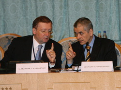 Александр Яковенко (слева) работал в Лондоне с 2011 года