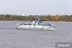 Осень жанровые фотографии Пермь, теплоход, корабль, река кама, осень