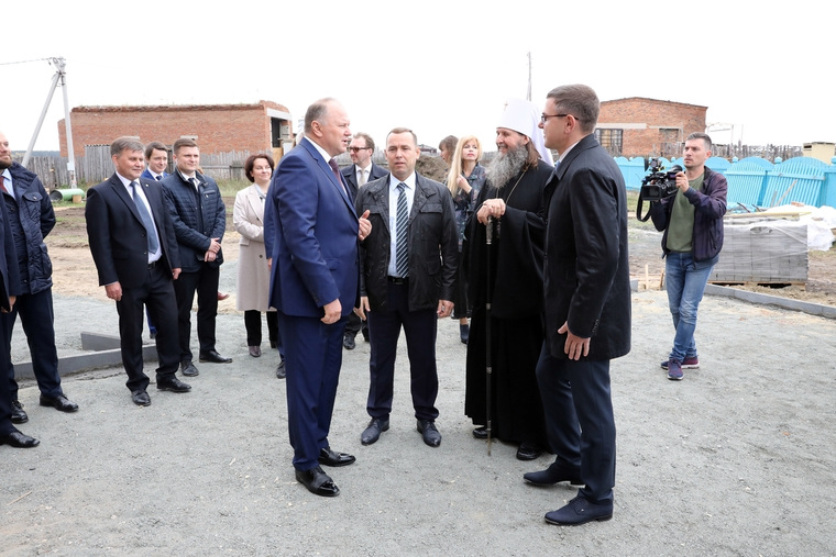 В Рычково полпред президента встретился с новым курганским митрополитом Даниилом