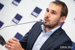 Шипулин отказался от половины зарплаты в Госдуме