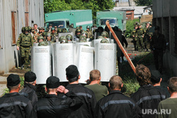 Бунт в колонии ГУФСИН (Архив 2007). Челябинск, драка, тюрьма, бунт заключенных, зэки, побоище