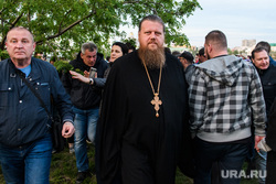 Третий день протестов против строительства храма Св. Екатерины в сквере у театра драмы. Екатеринбург, миняйло максим