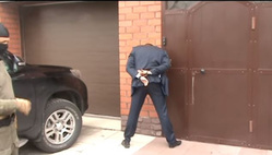 Экс-чиновник задержал спецназ ФСБ возле его коттеджа