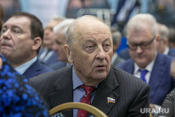 Послание Президента Федеральному Собранию
Москва, россель эдуард, портрет