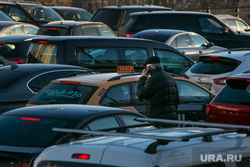 Пробки в городе. Москва, машины, пробка, такси, трафик, автомобили, автотранспорт