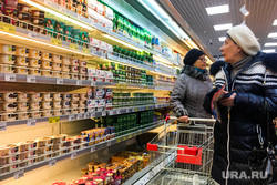 Супермаркет. Челябинск, продукты, покупатели, пенсионерки, молочная продукция, продуктовая корзина, магазин, супермаркет
