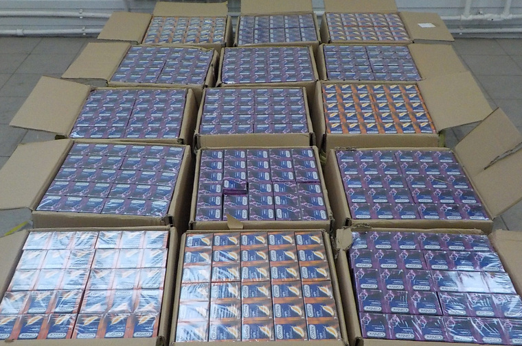 Почти 30 тысяч опасных презервативов отдали полицейским