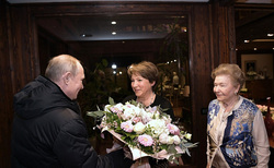 Владимир Путин лично поздравил Татьяну Юмашеву с днем рождения