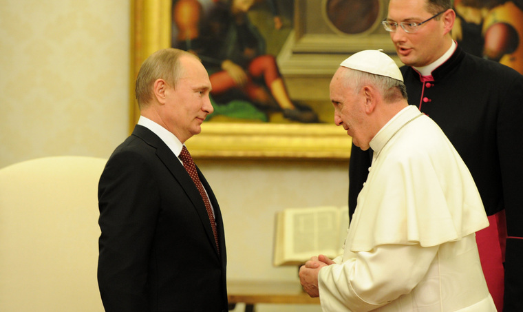 Президент России на встрече с Папой Римским Франциском