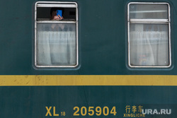 Встреча пекинского поезда до Москвы. Екатеринбург, снимает на телефон, поезд пекин улан-батор москва, пекинский поезд, пекинский экспресс