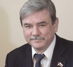 Виктор Елохин избирался депутатом екатеринбургской гордумы дважды: в 2000 и 2005 годах.