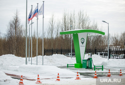 Уборка снега на территории коттеджного поселка «Березка». Сургут
, азс, заправка для электромобилей