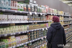 Виды Перми, продукты, пенсионер, покупки, торговый зал, бабушка, магазин, еда