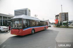 Автобус номер 10 на электричестве. Тюмень, вокзал, автобус