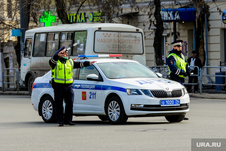 Полиция на улицах города во время эпидемии коронавируса. Челябинск