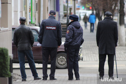 Патруль полиции на улицах города. Курган, полиция