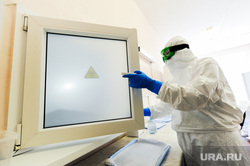 Дополнительная лаборатория для выявления коронавирусной инфекции в Челябинске на базе Областного центра по профилактике и борьбе со СПИДом. Челябинск, лаборатория, прием анализов, эпидемия, врач, лаборатория, коронавирус