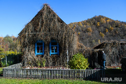 Виды Челябинской области, деревянный дом, дача, загородный дом, сад, природа урала, дом в деревне, осень, поселок виляй