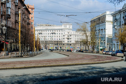 Пустой город. Обстановка в городе во время эпидемии коронавируса. Челябинск, улица цвиллинга, пустой город