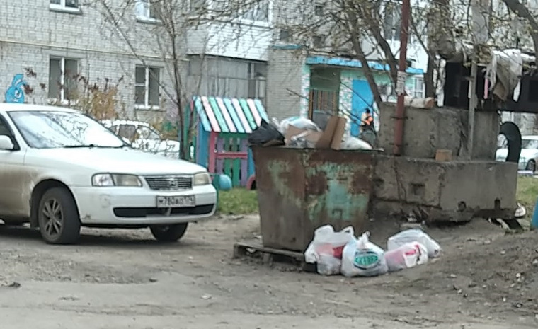 В Шадринске не регулярно вывозят мусор