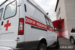 Визит врио губернатора Вадима Шумкова в Петуховский район. Курган, машина скорой помощи, скорая помощь