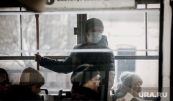 Ситуация в Екатеринбурге в связи объявленной в мире пандемии коронавируса, прохожие, люди в масках, медицинская маска, вирус, екатеринбург , виды екатеринбурга, экология, защитные маски, коронавирус, пандемия коронавируса