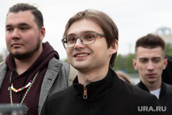 Пятый день протестов против строительства храма Св. Екатерины в сквере у театра драмы. Екатеринбург, соколовский руслан