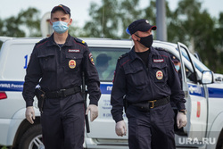 День пограничных войск. Магнитогорск, патрулирование улиц, полицейские в масках