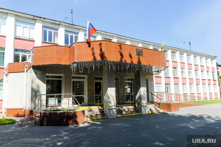 Ростелеком установил видеокамеры в гимназии№80, где учится Миша Текслер. Челябинск