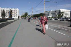 Город в период самоизоляции 27 мая 2020. Пермь, пешеходы, улица ленина