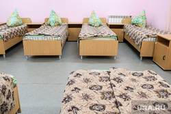 Летний лагерь "Каменный цветок". Екатеринбург, кровати, детский лагерь, палата