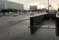 Улицы Москвы оказались под водой