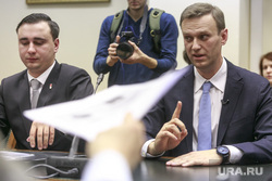 Подача документов во ВЦИК Алексеем Навальным. Москва, навальный алексей